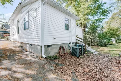 Exterior - 229 E Spring St, Crawford, GA 30630 photo 8 of 11