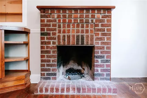 Living - 229 E Spring St, Crawford, GA 30630 photo 2 of 3