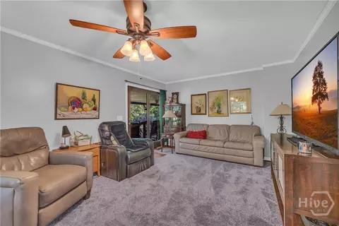 Living - 197 Joan Smith Rd, Hull, GA 30646 photo 4 of 5
