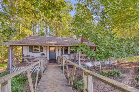 Exterior - 197 Joan Smith Rd, Hull, GA 30646 photo 3 of 17