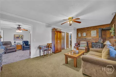 Living - 197 Joan Smith Rd, Hull, GA 30646 photo 1 of 5
