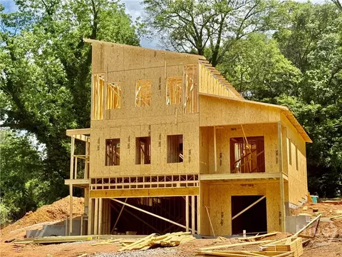 146 N Peter St, Athens, GA 30601
