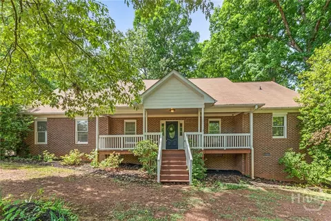 1890 Cleveland Rd, Bogart, GA 30622