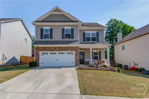 675 Country Rdg, Hoschton, GA 30548
