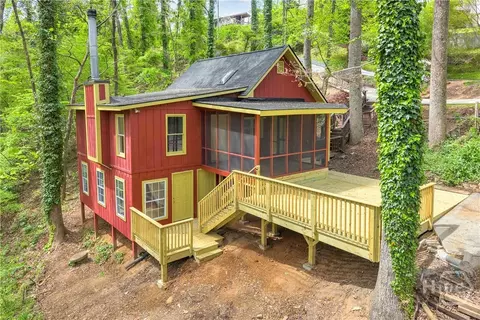 6417 Honeysuckle Ln, Gainesville, GA 30506