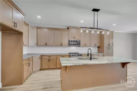 Kitchen - 1235 Morgans Run, Monroe, GA 30656 photo 2 of 4