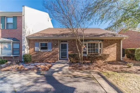 250 Cleveland Rd, Bogart, GA 30622