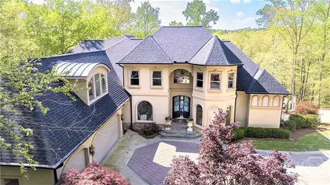 Exterior - 1190 Tanglebrook Dr, Athens, GA 30606 photo 4 of 15