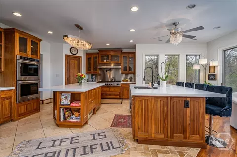 Kitchen - 1190 Tanglebrook Dr, Athens, GA 30606 photo 3 of 6