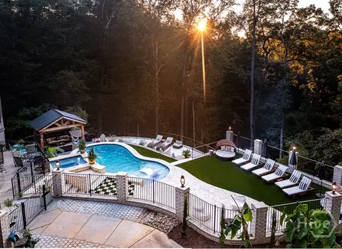 Exterior - 1190 Tanglebrook Dr, Athens, GA 30606 photo 15 of 15