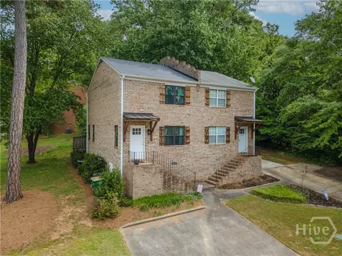 221 Sleepy Creek Dr, Athens, GA 30606
