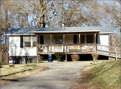 1697 E Broad St, Athens, GA 30601