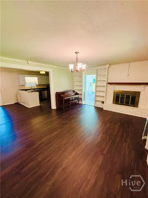 Living - 445 Vincent Dr, Athens, GA 30607 photo 1 of 2