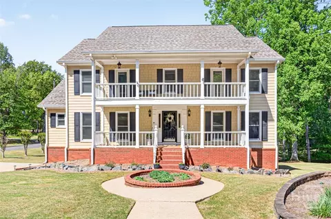 1545 Summer Hollow Trl, Lawrenceville, GA 30043