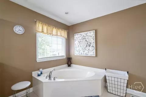 495 Hanley Rd, Hull, GA 30646 photo 11