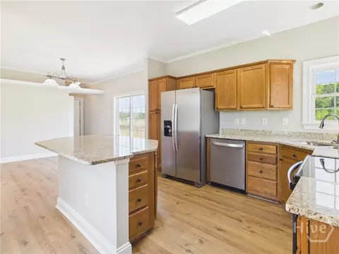 Kitchen - 330 Scogin Rd, Colbert, GA 30628 photo 2 of 3