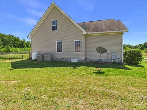 Exterior - 330 Scogin Rd, Colbert, GA 30628 photo 9 of 9