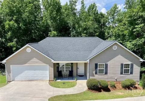 95 Mountain Overlook Dr, Cleveland, GA 30528