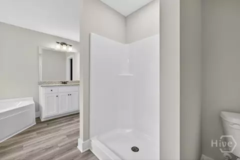 Bath - 143 Wards Creek Rd #2, Toccoa, GA 30577 photo 3 of 4