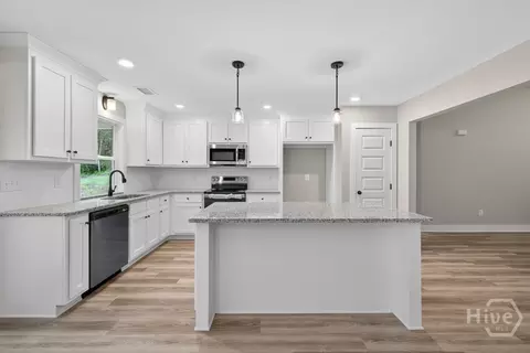 Kitchen - 143 Wards Creek Rd #2, Toccoa, GA 30577 photo 1 of 2