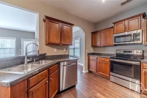 Kitchen - 6503 Silk Tree Pt, Braselton, GA 30517 photo 1 of 2