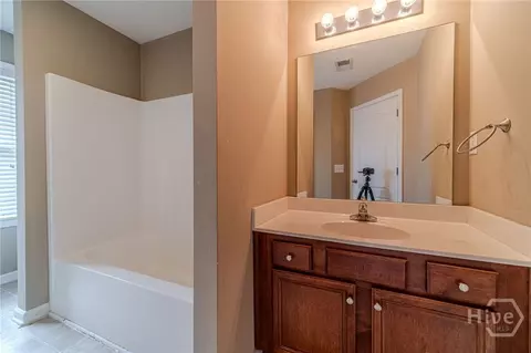 Bath - 6503 Silk Tree Pt, Braselton, GA 30517 photo 1 of 5