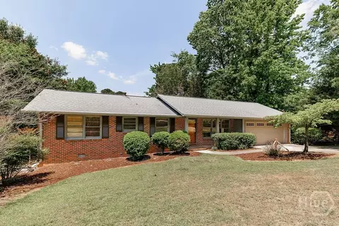 1141 Tuxedo Ln, Watkinsville, GA 30677