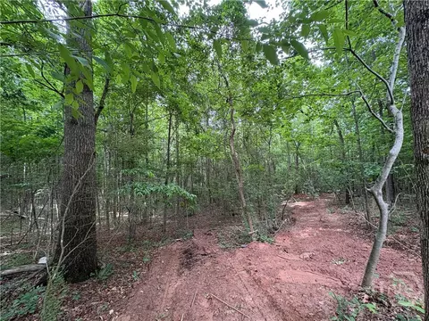 1018 Neal Rd, Commerce, GA 30530 photo 3