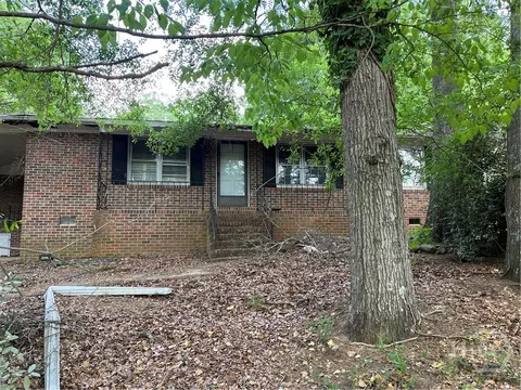 250 Valleybrook Dr, Athens, GA 30606