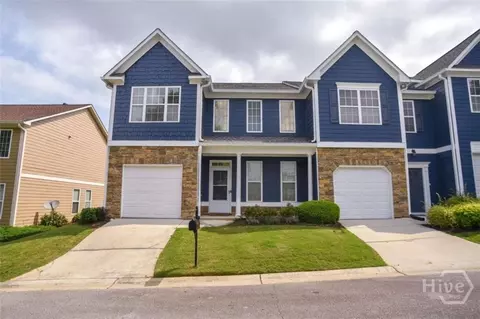 6616 Splashwater Dr, Flowery Branch, GA 30542