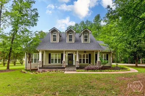 301 Summit Heights Dr, Nicholson, GA 30565