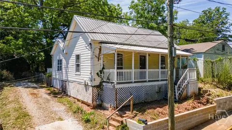 285 N Rocksprings St, Athens, GA 30606