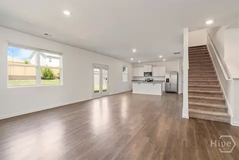 Living - 54 Rapps Ave, Pendergrass, GA 30567 photo 4 of 4