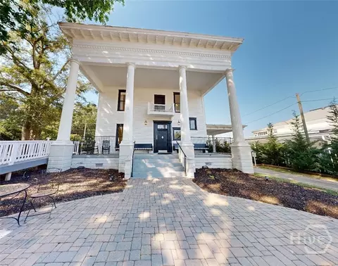 1029 S Elm St, Commerce, GA 30529