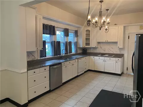 Kitchen - 1029 S Elm St, Commerce, GA 30529 photo 3 of 11