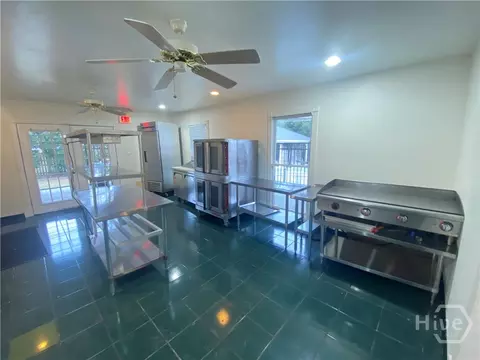 Kitchen - 1029 S Elm St, Commerce, GA 30529 photo 10 of 11