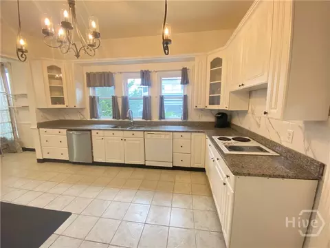 Kitchen - 1029 S Elm St, Commerce, GA 30529 photo 6 of 11