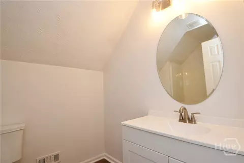 Bath - 110 Thomas Trl, Covington, GA 30016 photo 5 of 5