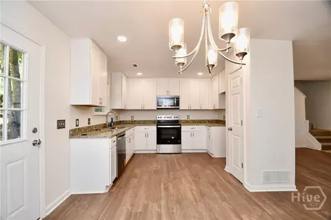 Kitchen - 110 Thomas Trl, Covington, GA 30016 photo 3 of 4