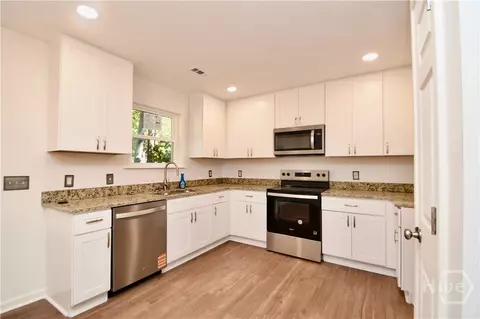 Kitchen - 110 Thomas Trl, Covington, GA 30016 photo 2 of 4