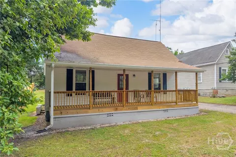 337 State St, Commerce, GA 30529