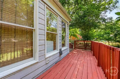 Exterior - 337 Sunset Dr, Athens, GA 30606 photo 3 of 9