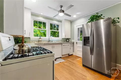 Kitchen - 337 Sunset Dr, Athens, GA 30606 photo 2 of 6