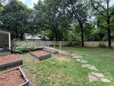 Exterior - 120 Springtree Rd, Athens, GA 30605 photo 6 of 10