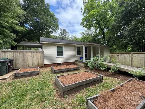 Exterior - 120 Springtree Rd, Athens, GA 30605 photo 7 of 10