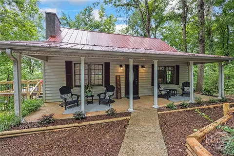 1561 Indian Woods Dr, Greensboro, GA 30642