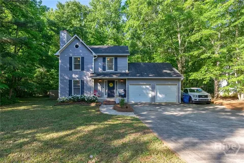 442 River Chase Dr, Athens, GA 30605
