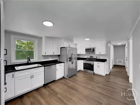 Kitchen - 858 Clairmont Ave, Comer, GA 30629 photo 3 of 5
