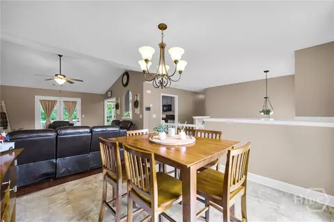 Dining - 335 Elizabeth Ct, Colbert, GA 30628 photo 1 of 2