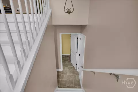 Entry Way - 335 Elizabeth Ct, Colbert, GA 30628 photo 2 of 2